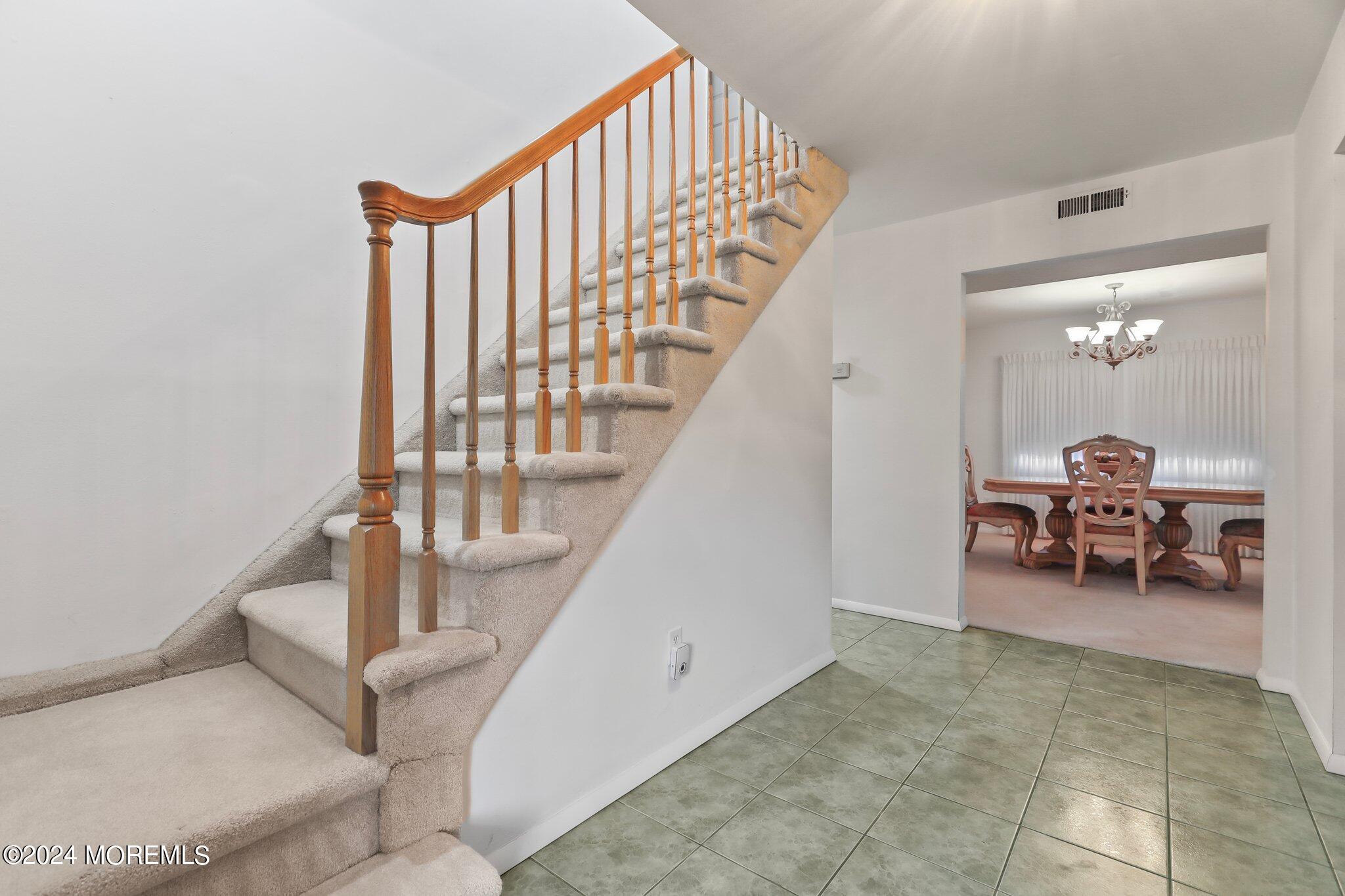 261 Schanck Road Freehold, NJ 07728 - Photo 9 of 37 261 Schanck Rd