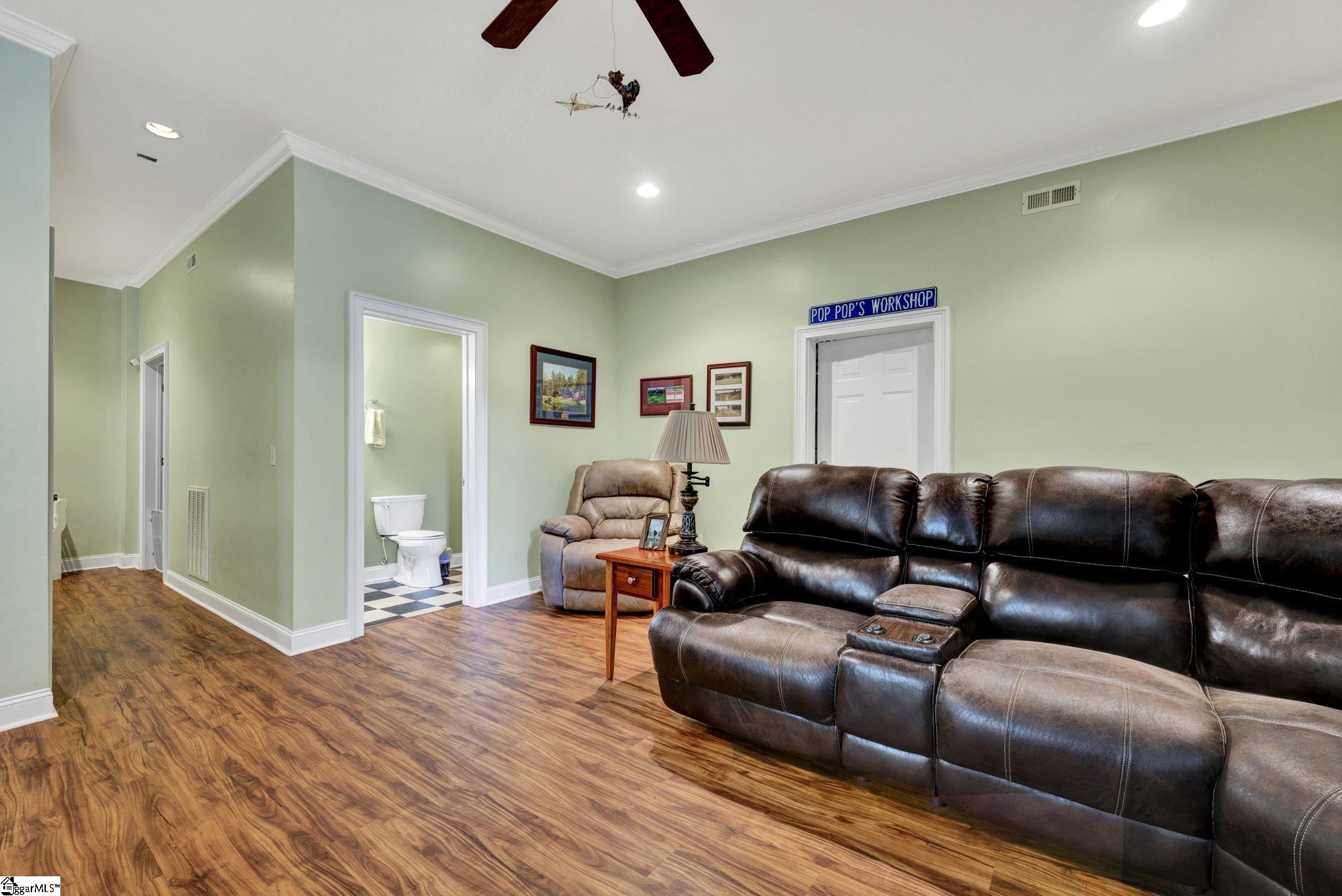 2535 Standing Springs Road Greenville, SC 29605 - Photo 27 of 36