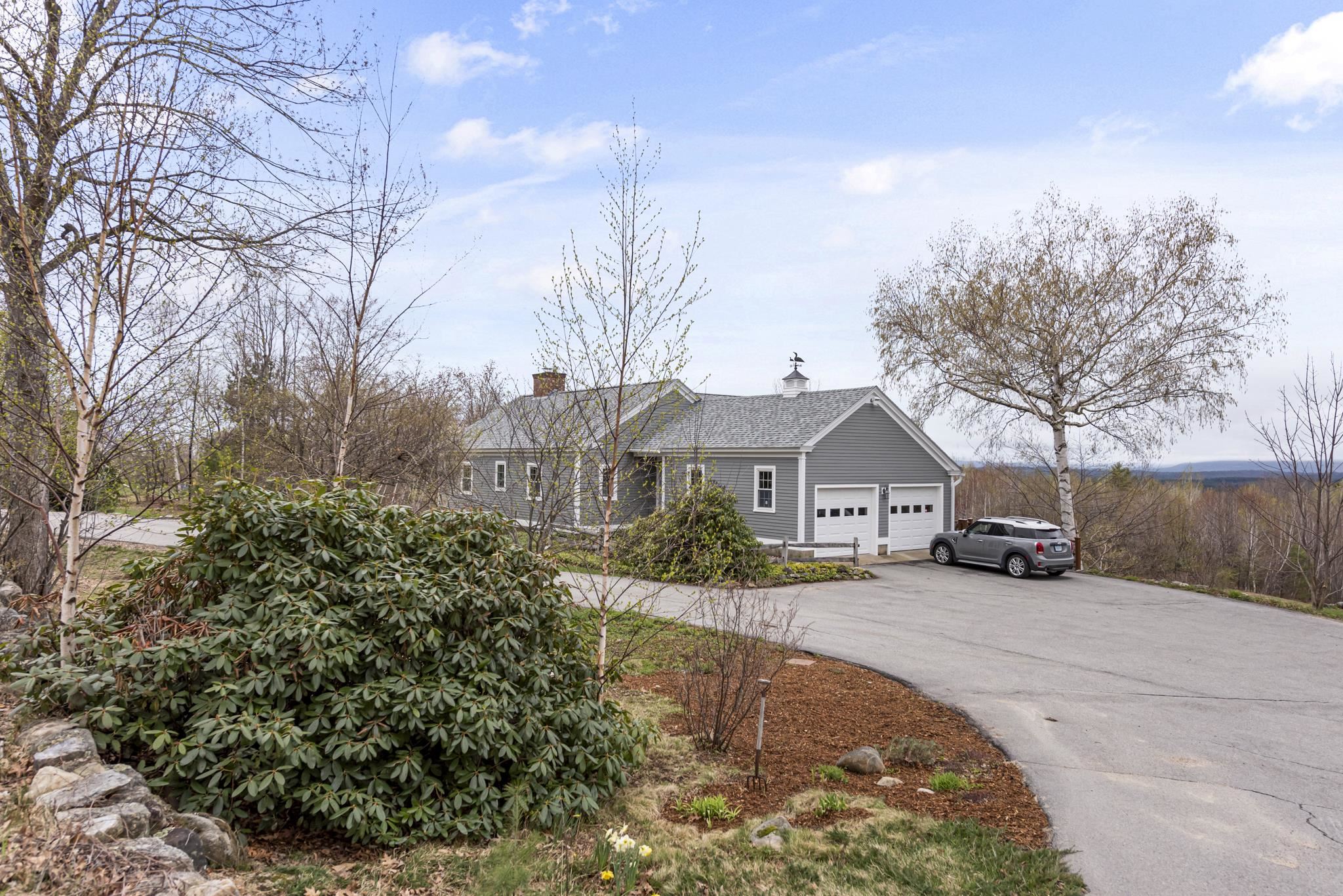 164 Ledge Hill Road Tuftonboro, NH 03816 - Photo 1 of 40 Gallery Image 1