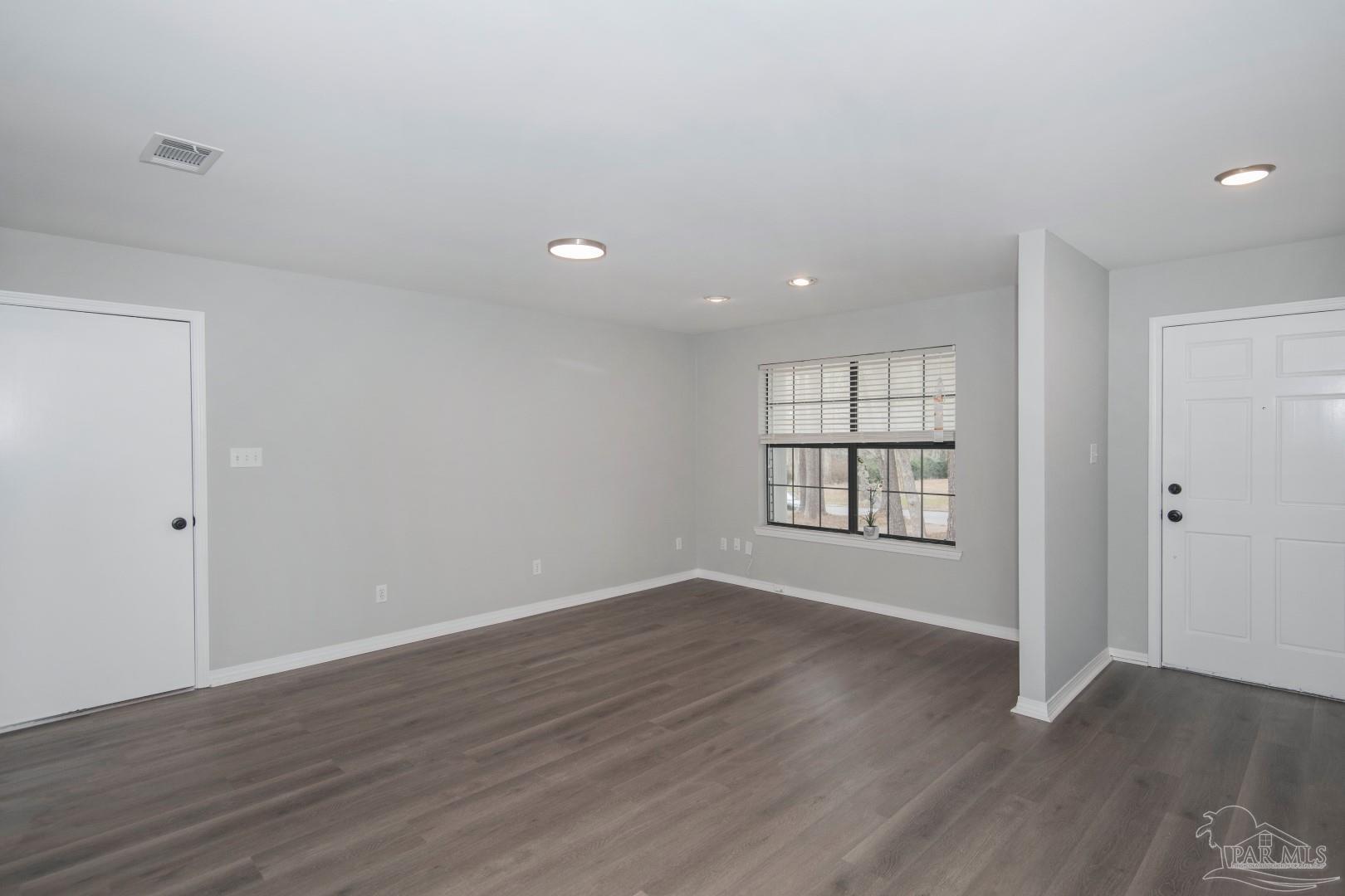 3145 Rushing Creek Road Pensacola, FL 32526 - Photo 10 of 48 Gallery Image 10