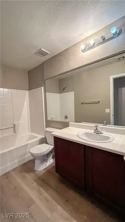 $2,350 | 721 East Caballo Hills Avenue, North Las Vegas, NV 89081