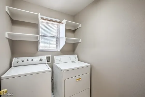 $2,350 | 721 East Caballo Hills Avenue, North Las Vegas, NV 89081