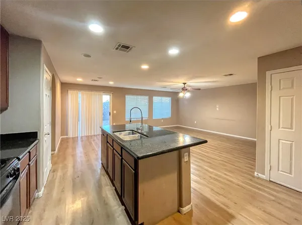 $2,350 | 721 East Caballo Hills Avenue, North Las Vegas, NV 89081