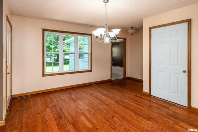 $249,000 | 309 Evergreen Trail, Herrin, IL 62948