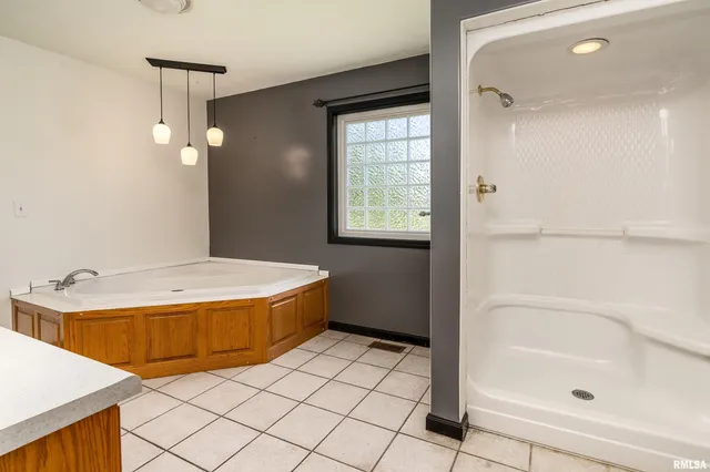 $249,000 | 309 Evergreen Trail, Herrin, IL 62948