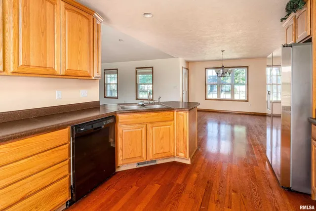 $249,000 | 309 Evergreen Trail, Herrin, IL 62948