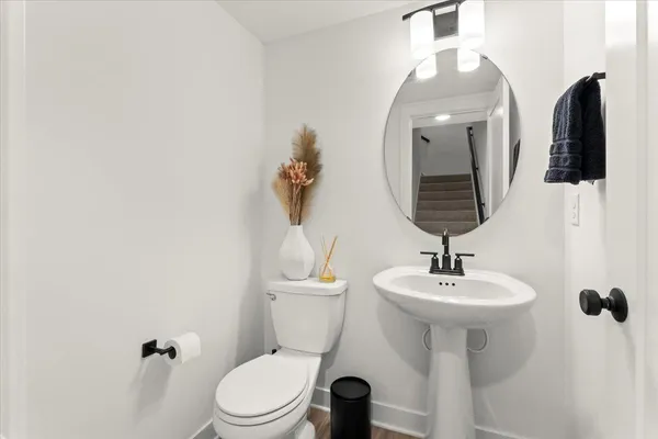 $637,000 | 850 Mount Curve Boulevard, Unit H, St. Paul, MN 55116