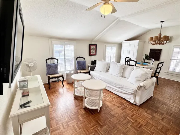 $1,595 | 4416 Westway Avenue, Highland Park, TX 75205