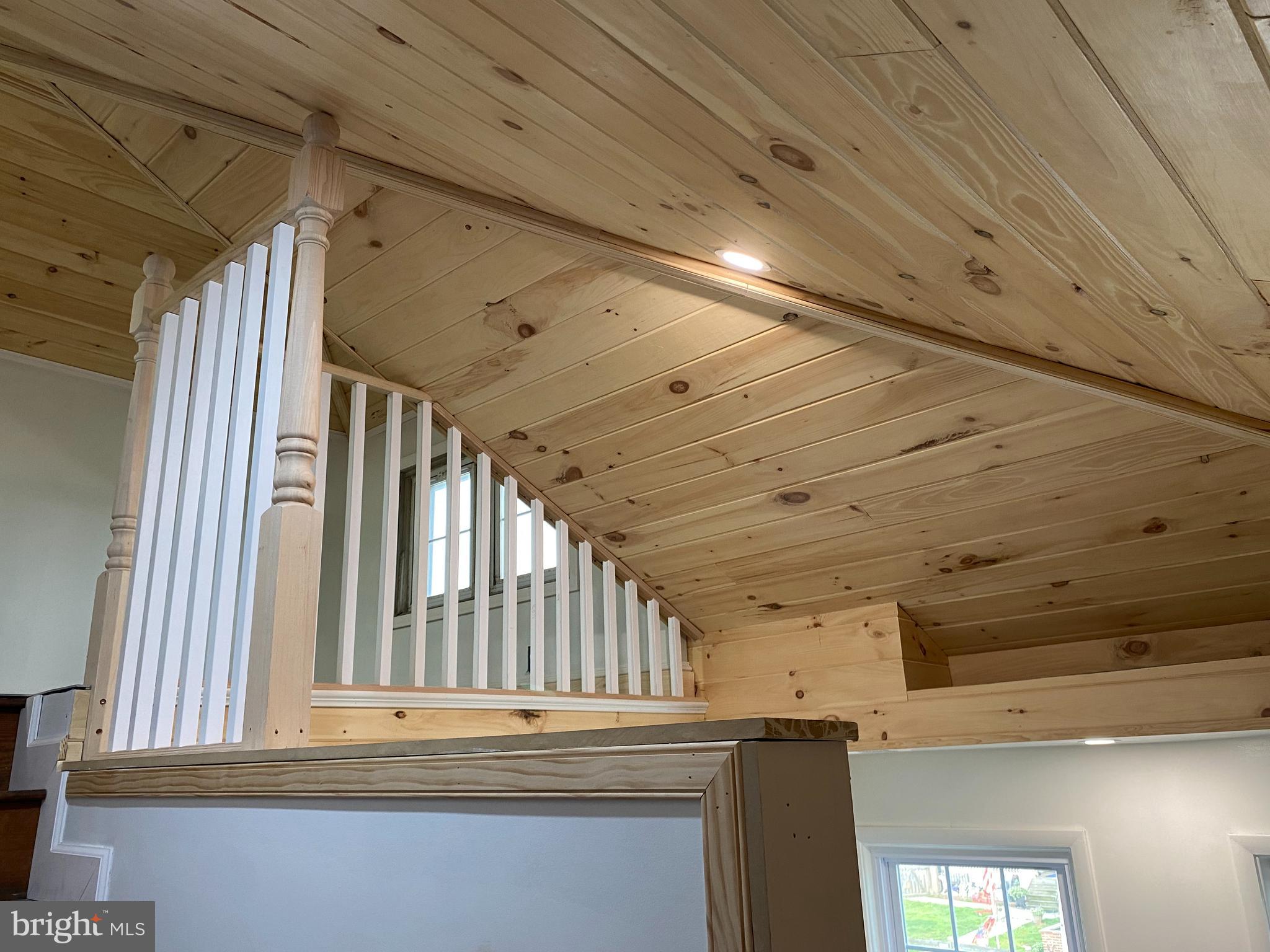 1416 Sulphur Spring Road Halethorpe, MD 21227 - Photo 19 of 42 a view of a hallway with a couch