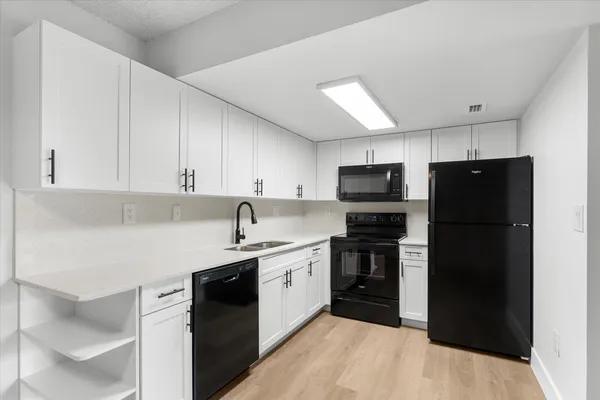 $2,595 | 6881 Northwest 173rd Drive, Hialeah, FL 33015