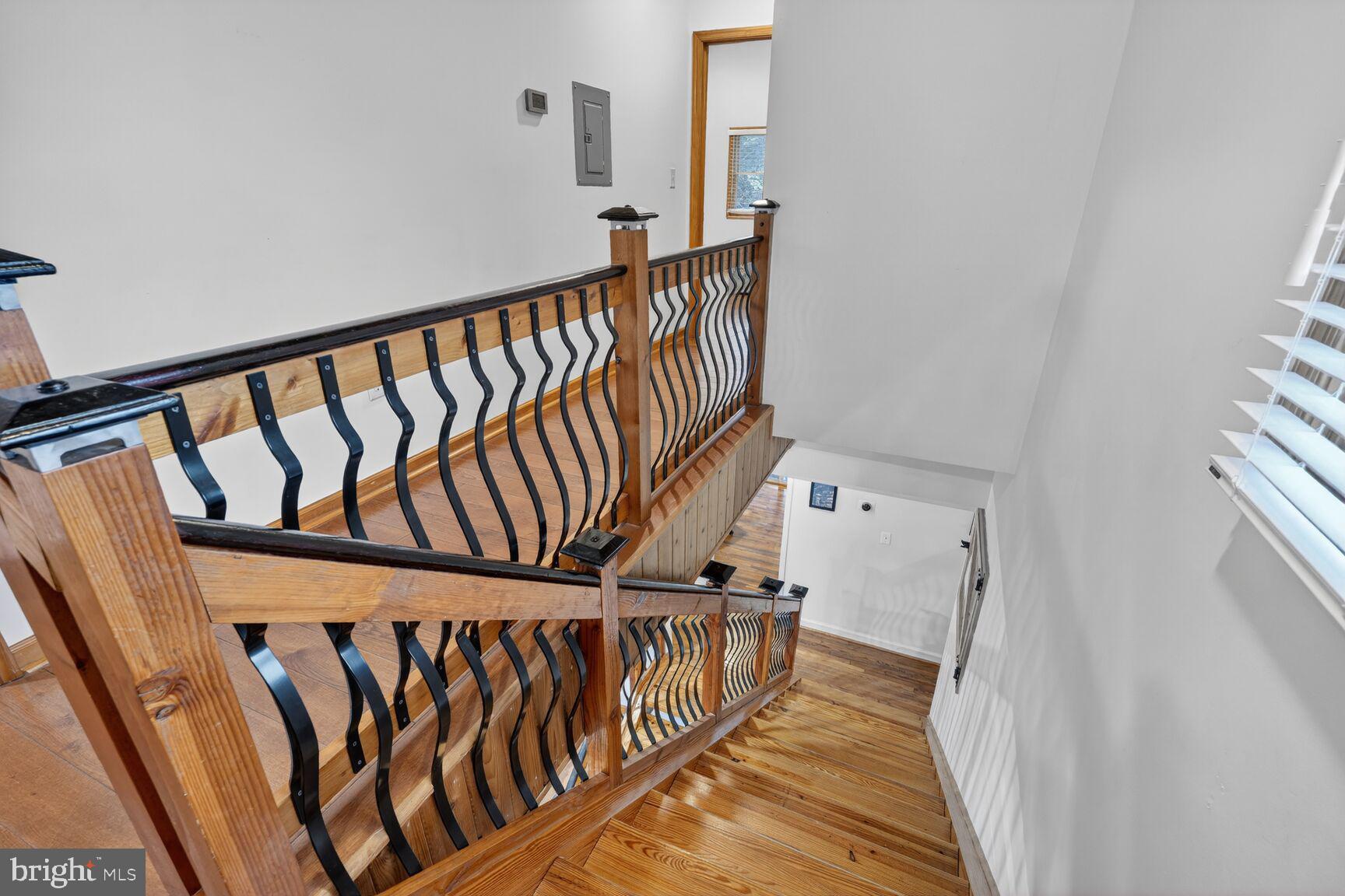 4406 Roundhill Road Alexandria, VA 22310 - Photo 24 of 48 Gallery Image 24