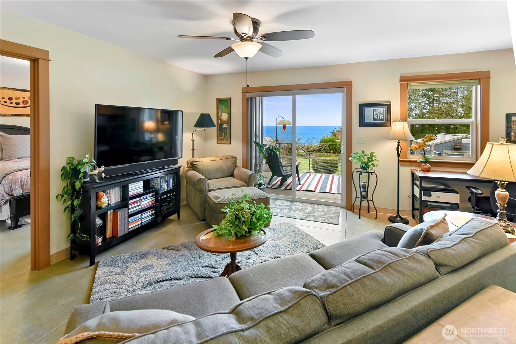 22448 Jefferson Point Road Northeast Kingston, WA 98346 - Photo 23 of 38 Gallery Image 23