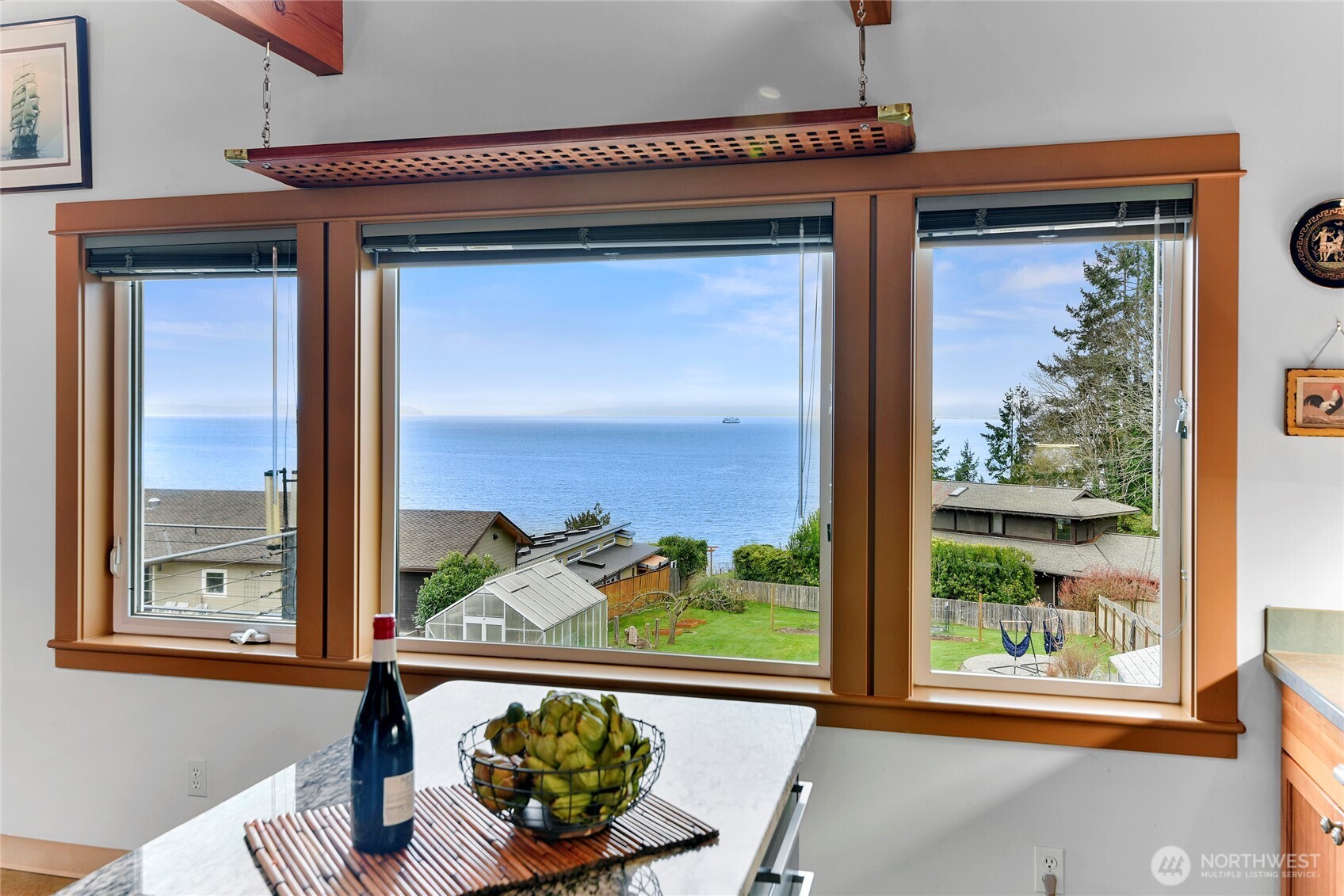 22448 Jefferson Point Road Northeast Kingston, WA 98346 - Photo 8 of 38 Gallery Image 8