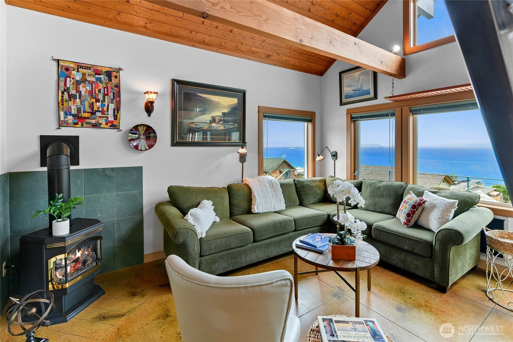 22448 Jefferson Point Road Northeast Kingston, WA 98346 - Photo 9 of 38 Gallery Image 9