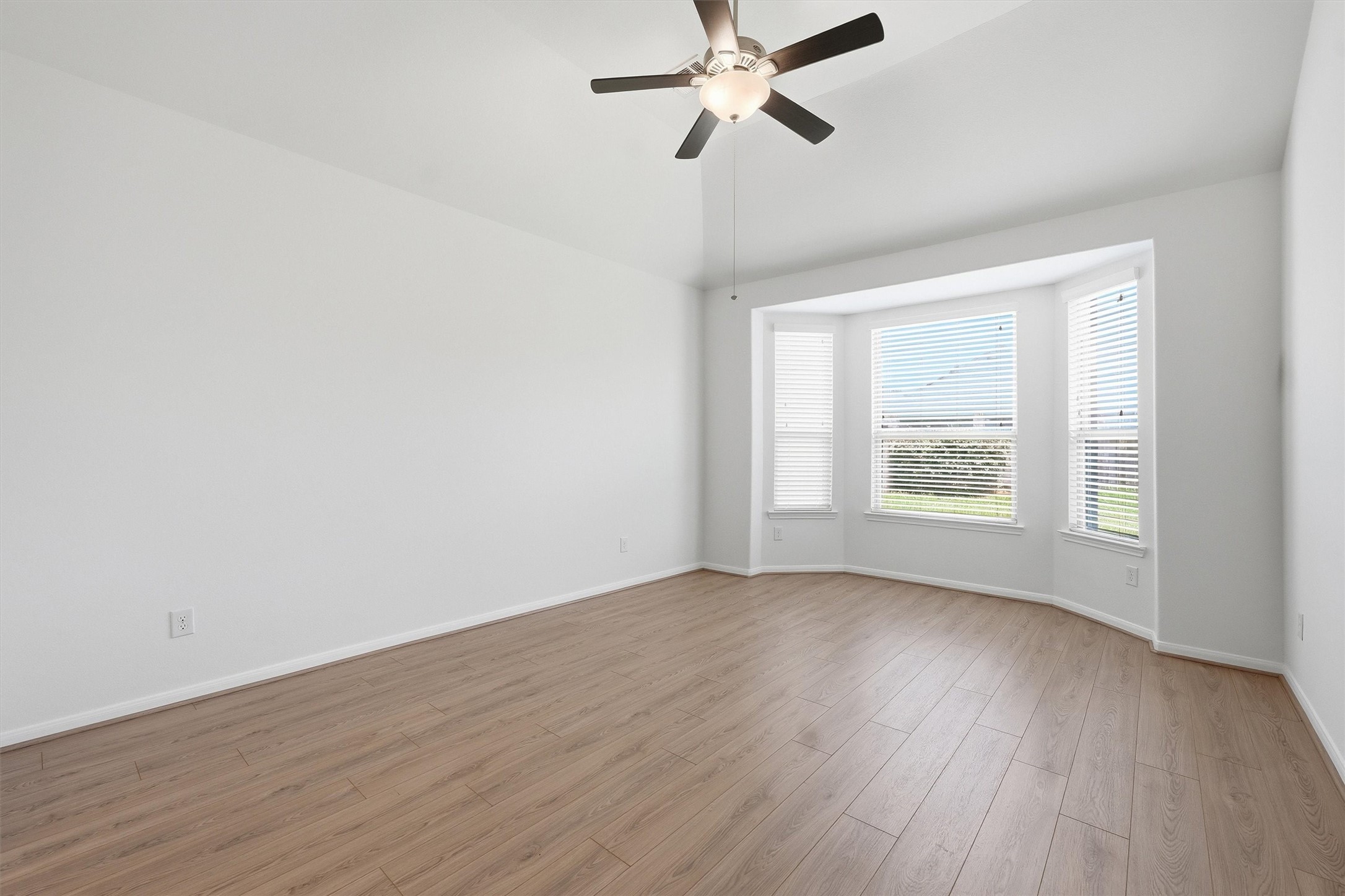 3841 Enchanted Timbers Lane Spring, TX 77386 - Photo 11 of 32 Primary Bed