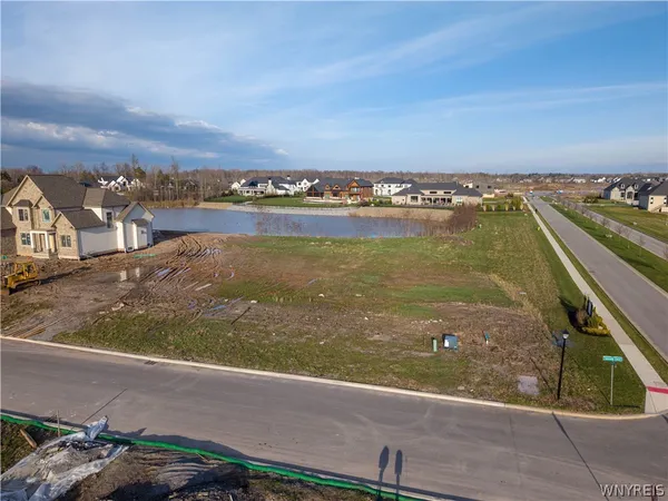 $325,000 | 5501 Serenity Court, Clarence, NY 14031