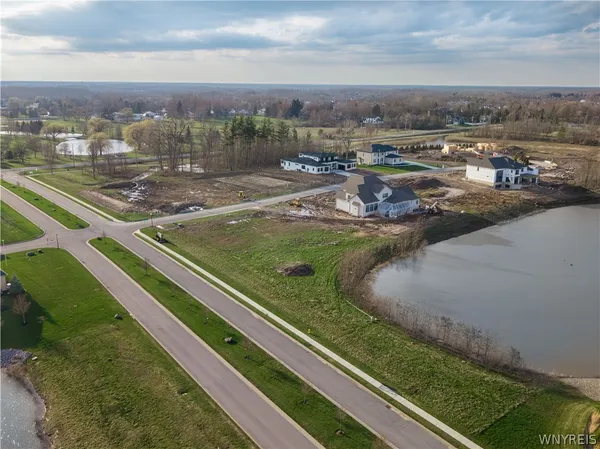$325,000 | 5501 Serenity Court, Clarence, NY 14031