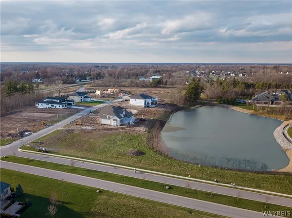 $325,000 | 5501 Serenity Court, Clarence, NY 14031