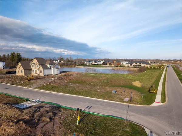 $325,000 | 5501 Serenity Court, Clarence, NY 14031