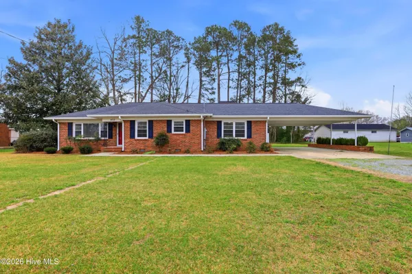 $265,000 | 403 Smith Chapel Road, Mount Olive, NC 28365