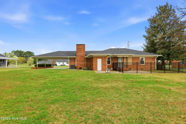$265,000 | 403 Smith Chapel Road, Mount Olive, NC 28365