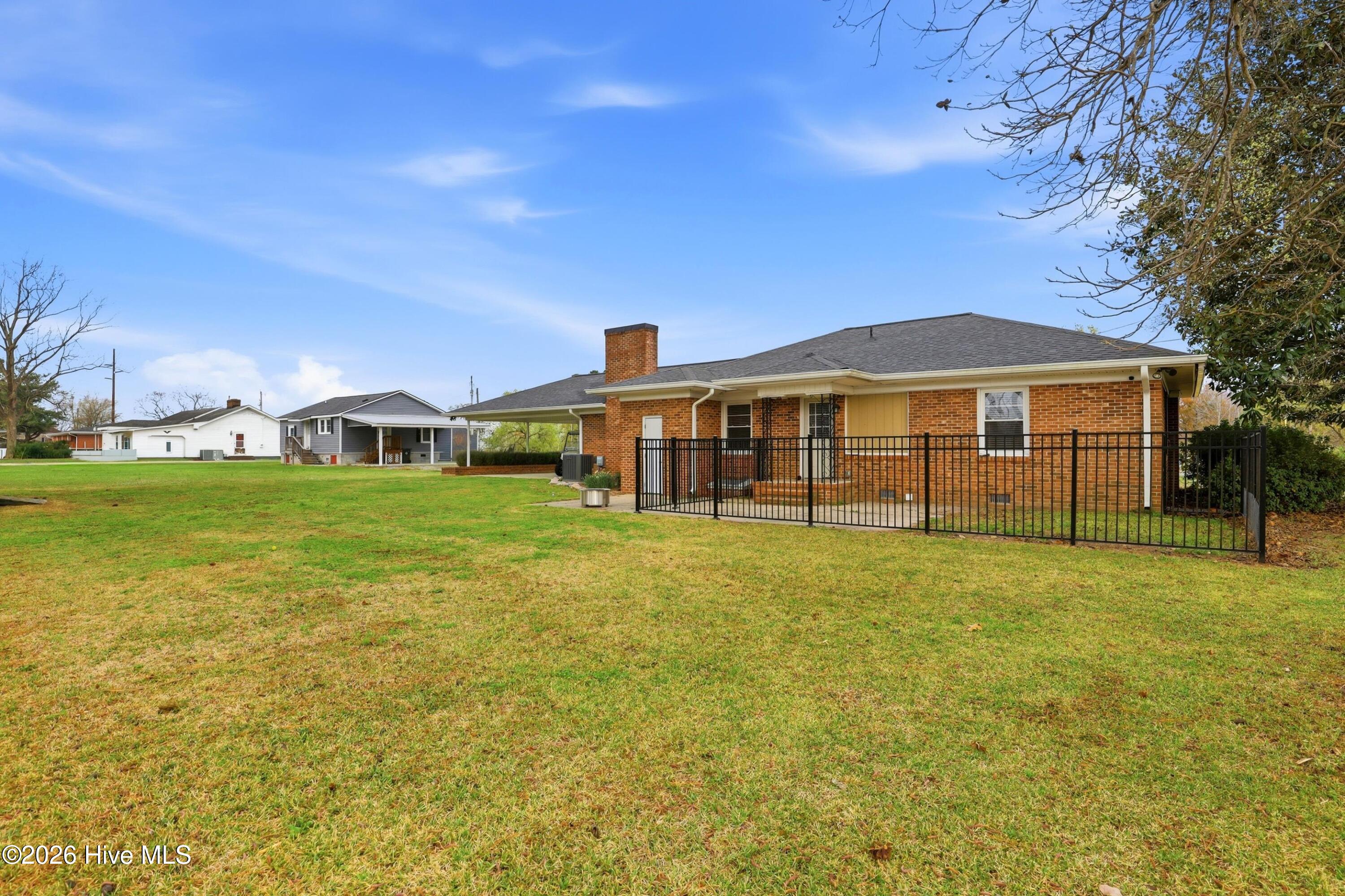 403 Smith Chapel Road Mount Olive, NC 28365 - Photo 6 of 25 IMG_2021