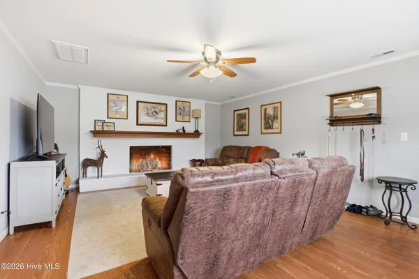 $265,000 | 403 Smith Chapel Road, Mount Olive, NC 28365