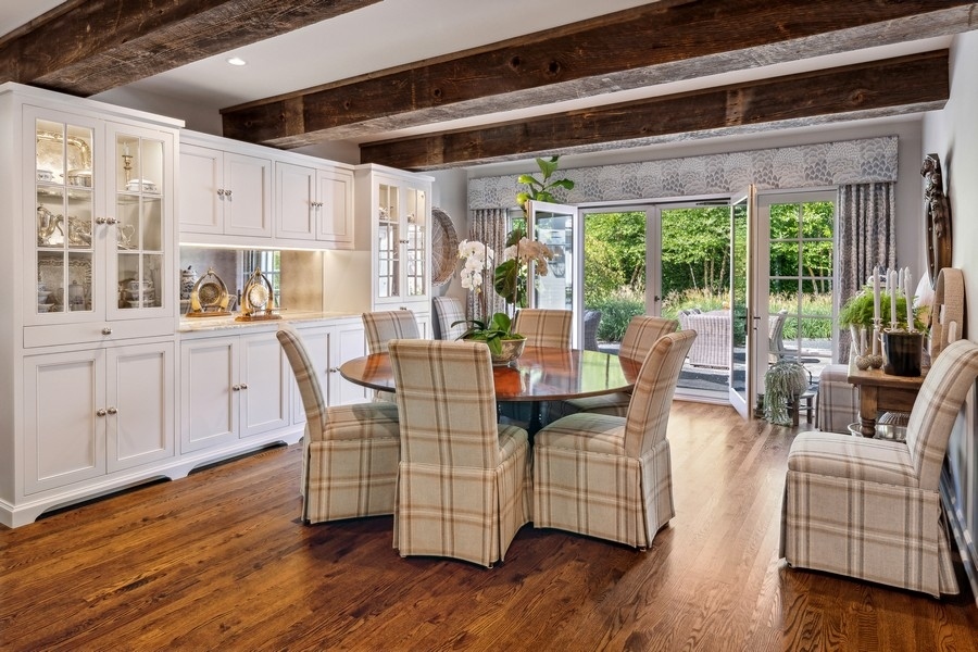 422 Sunset Ridge Road Northfield, IL 60093 - Photo 21 of 52 a living room with furniture and wooden floor