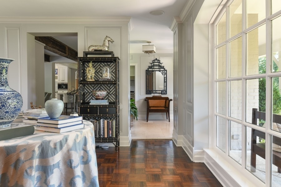 422 Sunset Ridge Road Northfield, IL 60093 - Photo 22 of 52 a view of living room