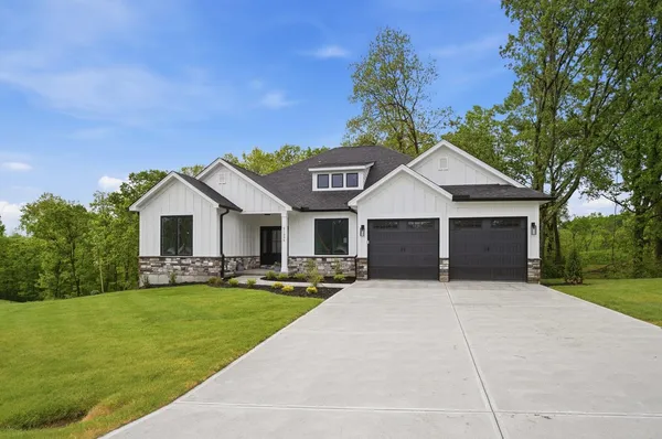 $729,900 | 21556 Jaxon Place, Lawrenceburg, IN 47025