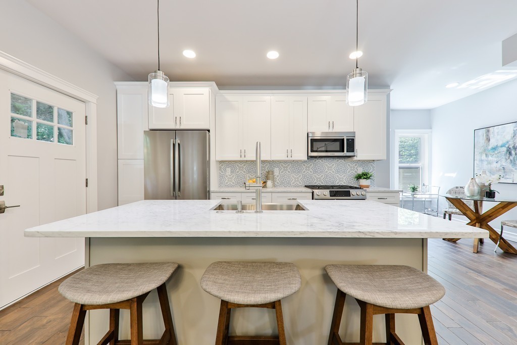 91 Glen Road, Unit 2 Boston, MA 02130 - Photo 3 of 32