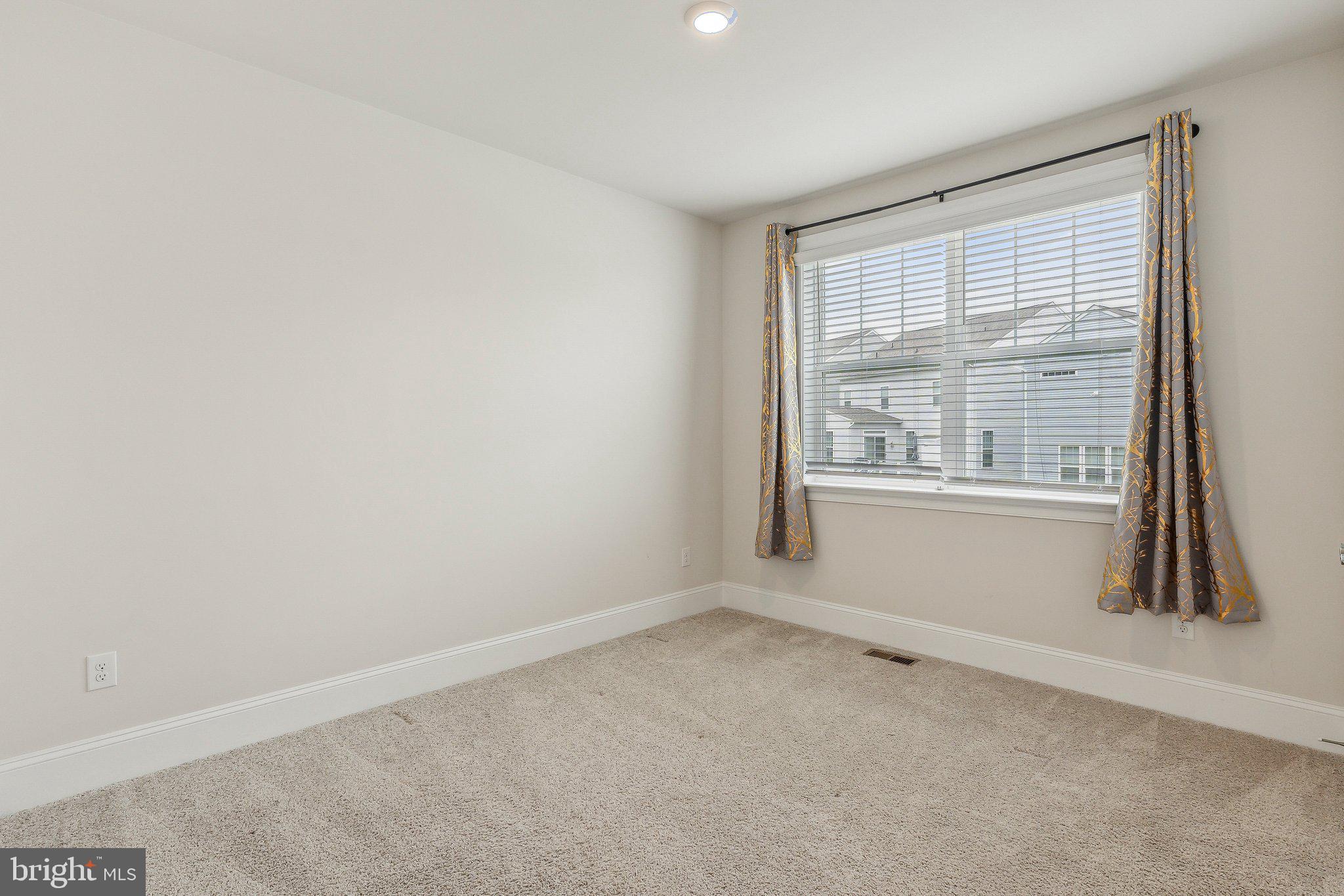 2841 Broad Wing Drive Odenton, MD 21113 - Photo 20 of 71 an empty room with a window