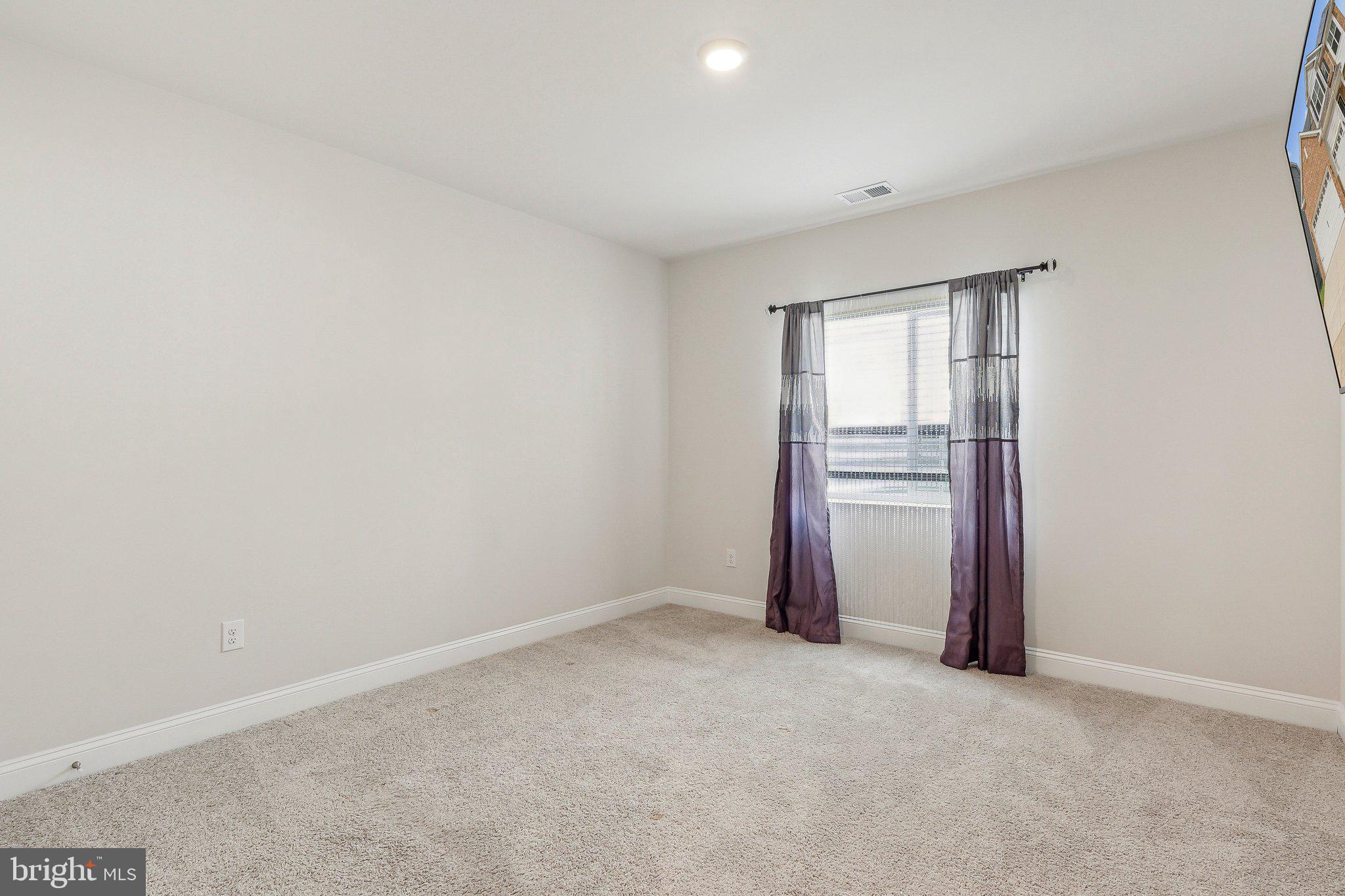 2841 Broad Wing Drive Odenton, MD 21113 - Photo 43 of 71 an empty room with windows and closet