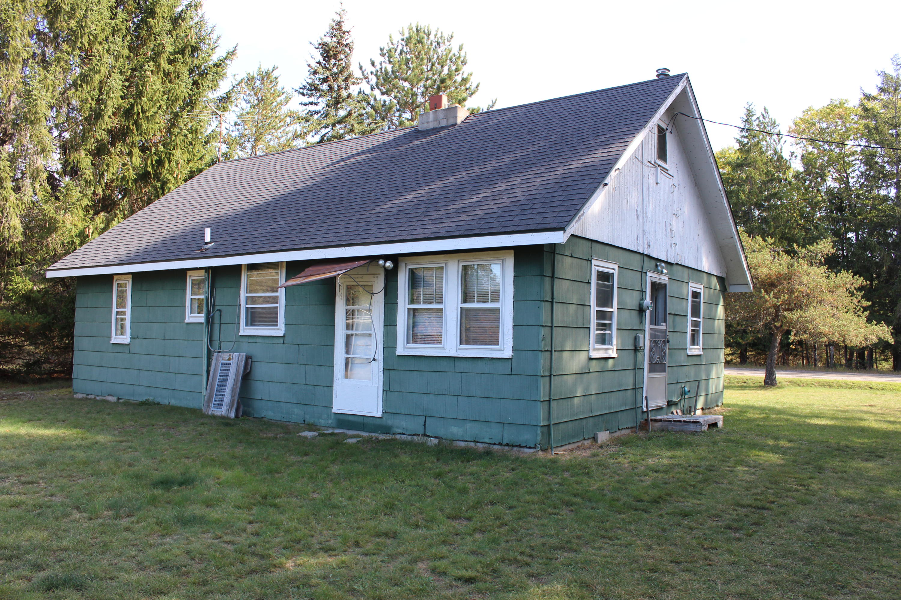 9427 Twin Bridge Road Grayling, MI 49738 - Photo 2 of 18 Gallery Image 2