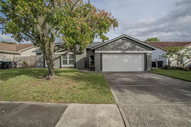 $328,000 | 7927 Sapphire Lane, Orlando, FL 32822