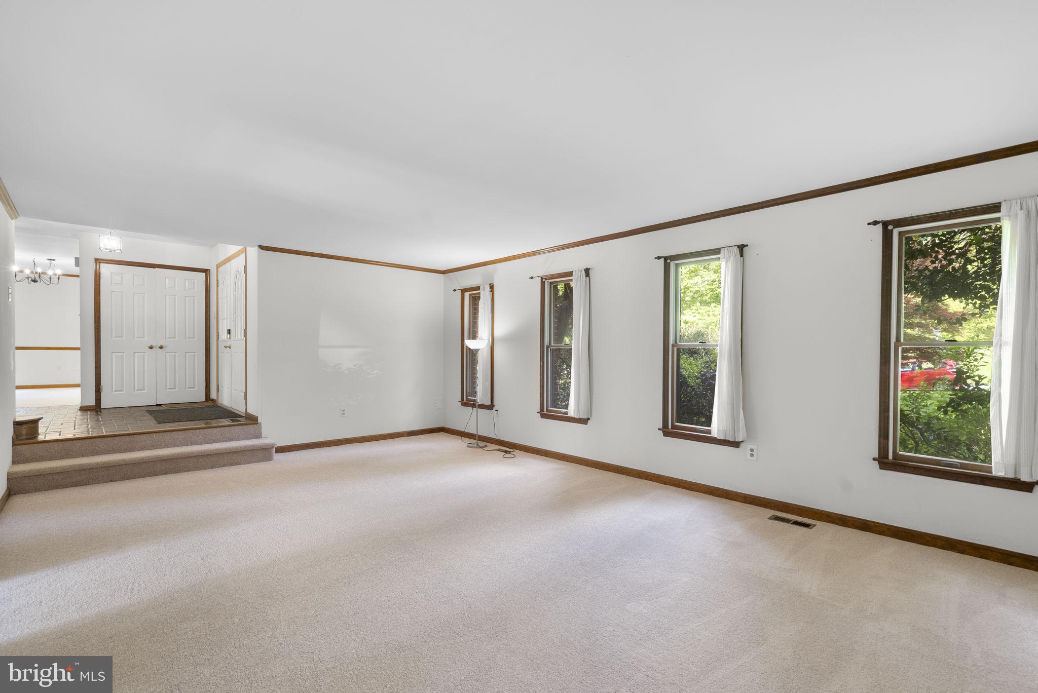 15220 Redgate Drive Silver Spring, MD 20905 - Photo 10 of 65