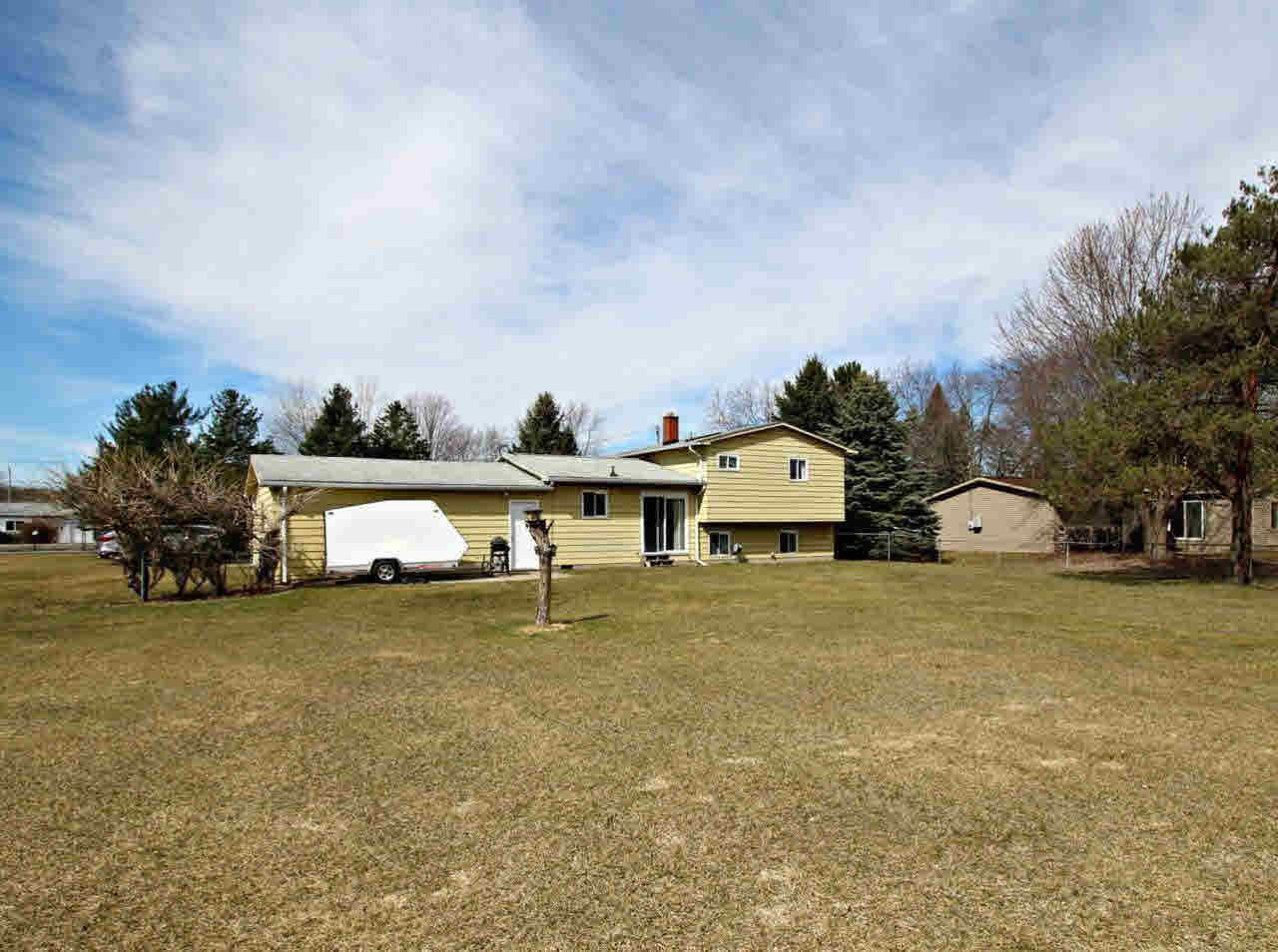 7444 Johnson Road Flushing, MI 48433 - Photo 11 of 20 21274160-10.JPG