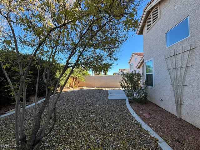 $2,195 | 9832 Aspen Grove Place, Las Vegas, NV 89134