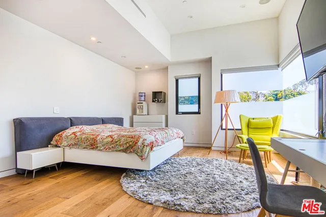 $16,000 | 2345 27th Street, Santa Monica, CA 90405