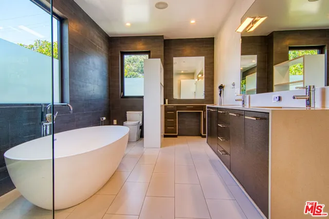 $16,000 | 2345 27th Street, Santa Monica, CA 90405