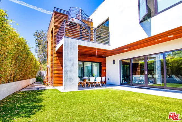 $16,000 | 2345 27th Street, Santa Monica, CA 90405