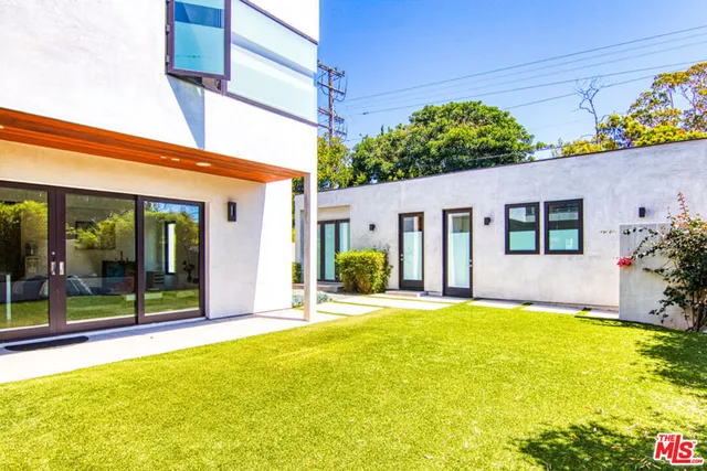 $16,000 | 2345 27th Street, Santa Monica, CA 90405