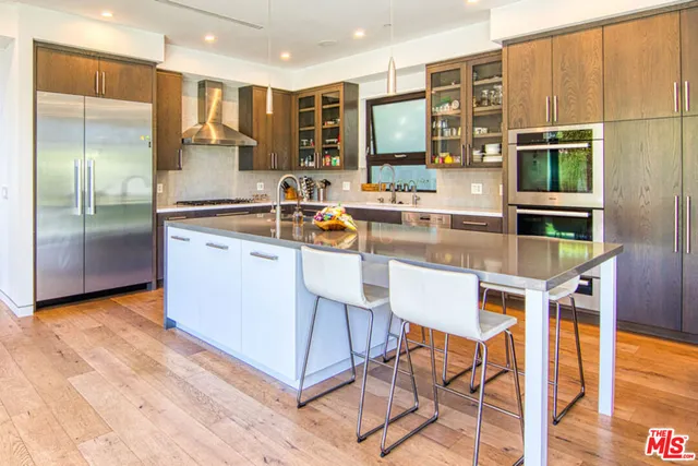 $16,000 | 2345 27th Street, Santa Monica, CA 90405