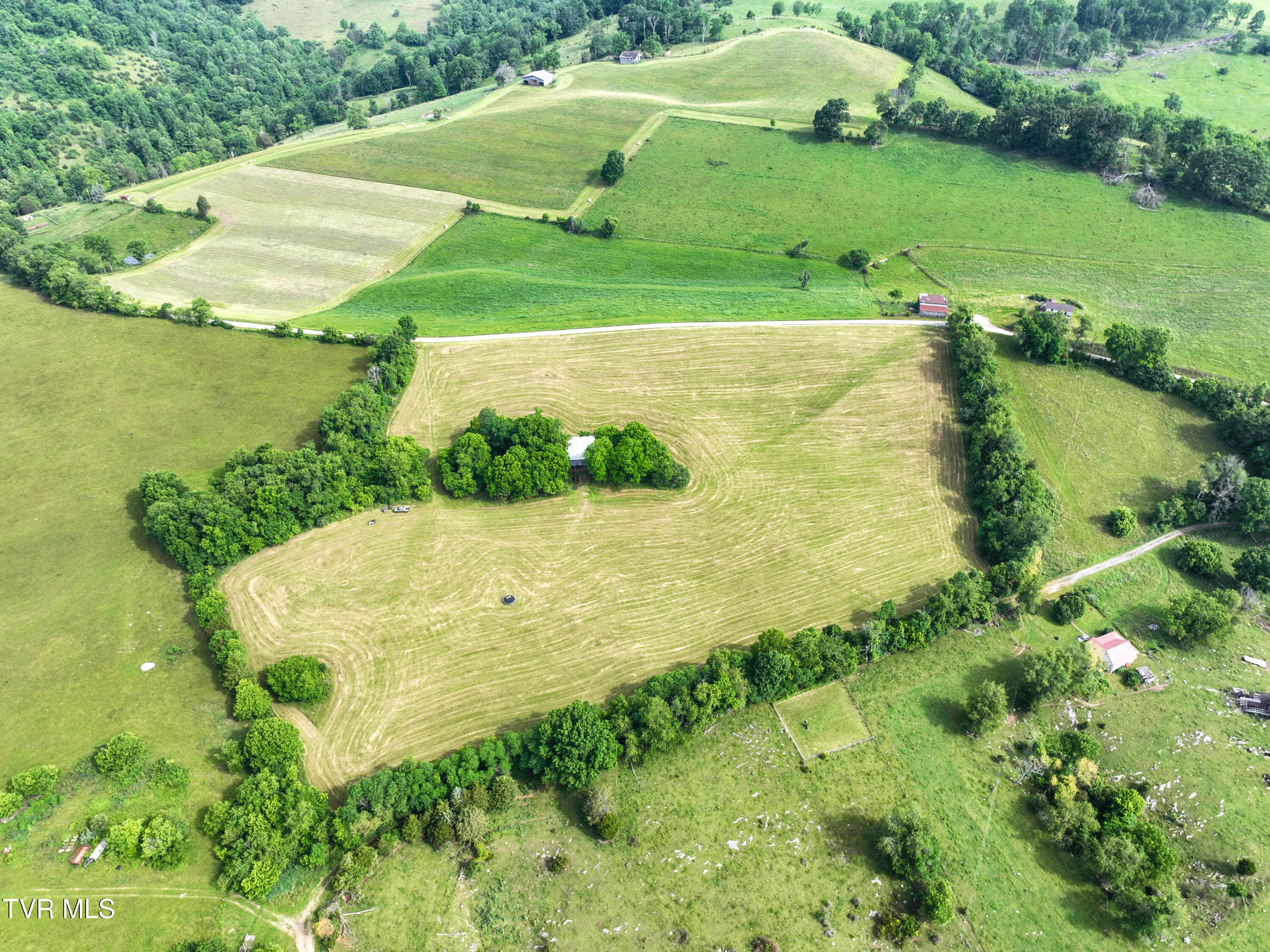 Lot 3 Wayside Meadows Road Nickelsville, VA 24271 - Photo 22 of 40 Wayside Meadows Rd Drone GLOV-21