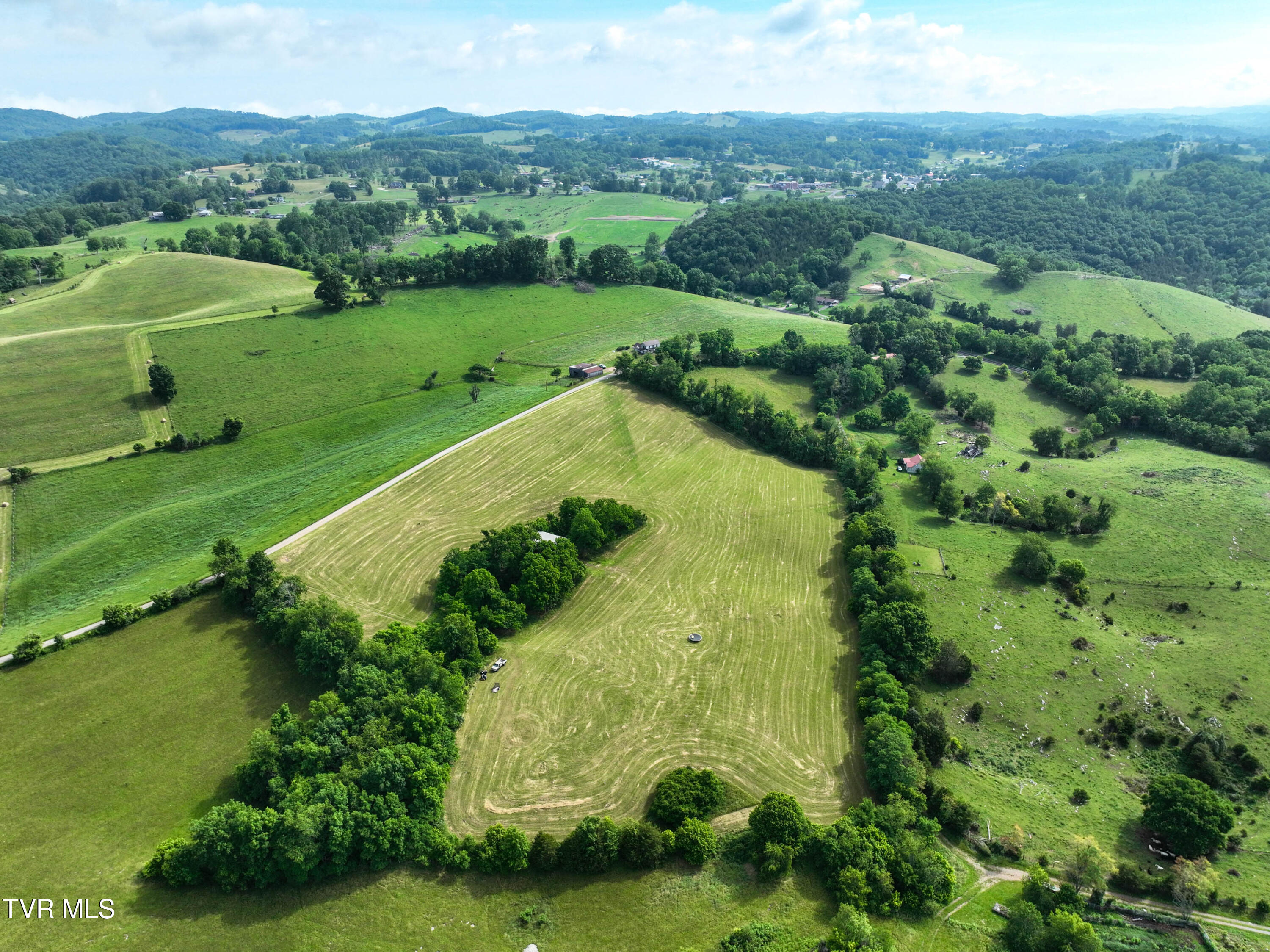 Lot 3 Wayside Meadows Road Nickelsville, VA 24271 - Photo 23 of 40 Wayside Meadows Rd Drone GLOV-19
