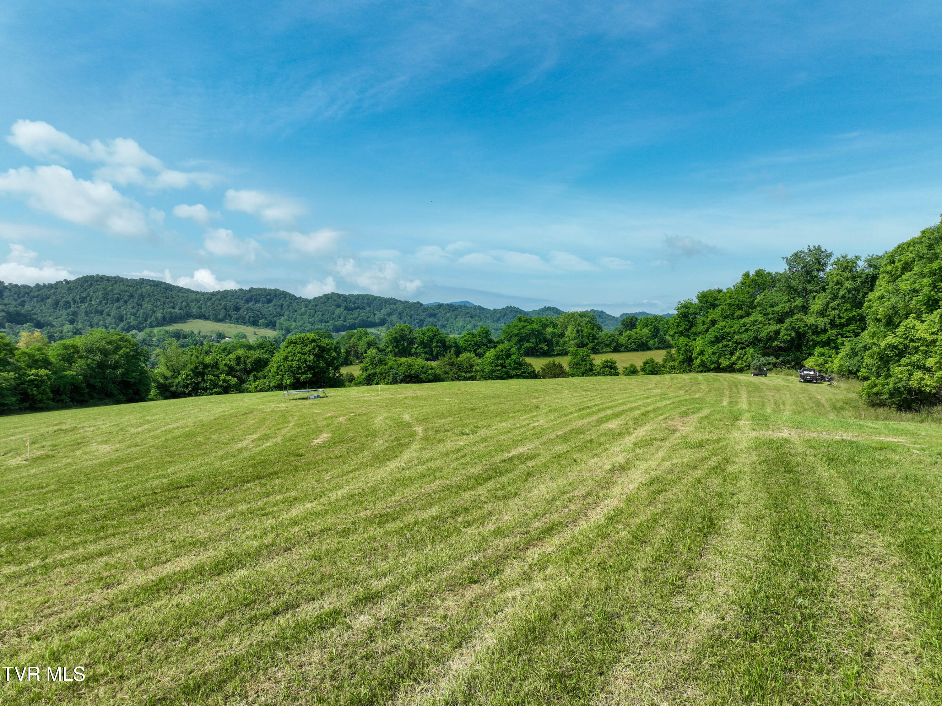 Lot 3 Wayside Meadows Road Nickelsville, VA 24271 - Photo 5 of 40 Wayside Meadows Rd Drone GLOV-38