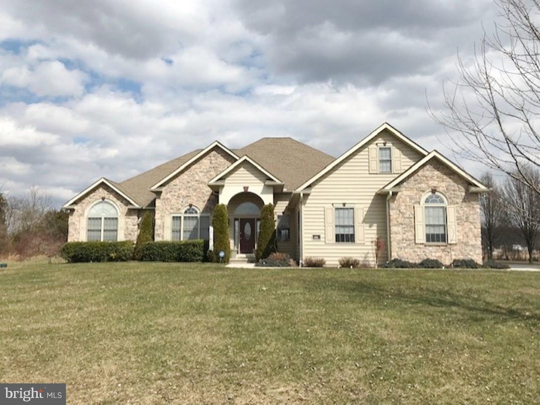125 Pine Road Abbottstown, PA 17301 - Photo 1 of 26 Gallery Image 1