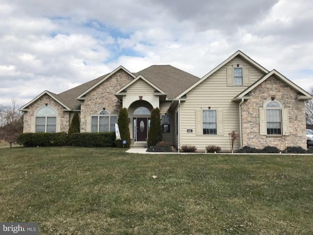 125 Pine Road Abbottstown, PA 17301 - Photo 3 of 26 Gallery Image 3