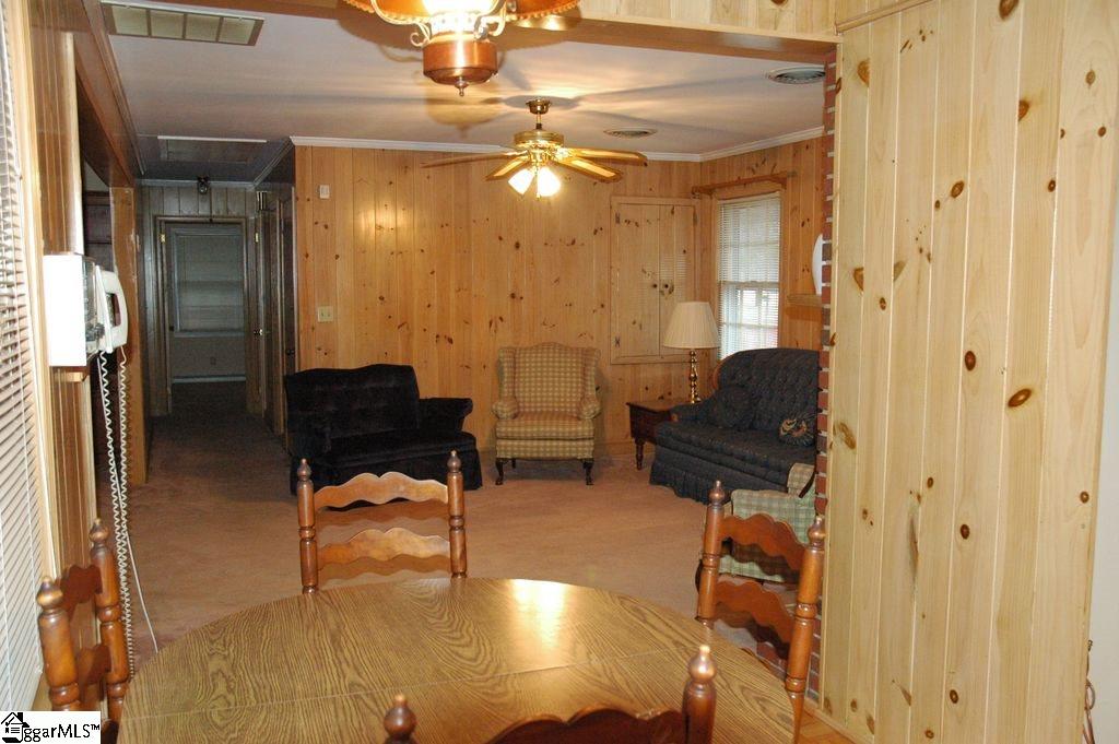 303 Lions Club Road Greenville, SC 29617 - Photo 8 of 31 Gallery Image 8