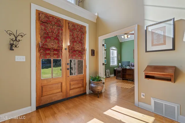 $570,000 | 5666 Chessie Drive, Olive Branch, MS 38654